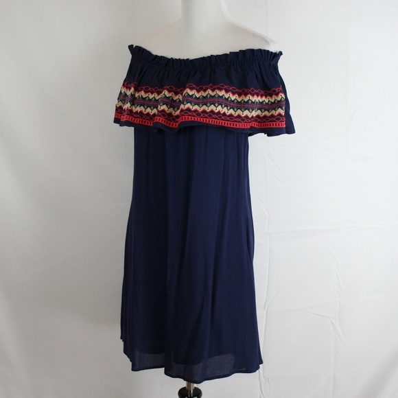 THML Off The Shoulder Embroidered Front Panel - Picture 2 of 7